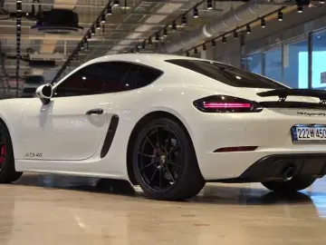 2021 Porsche Cayman с пробегом 29 700 км