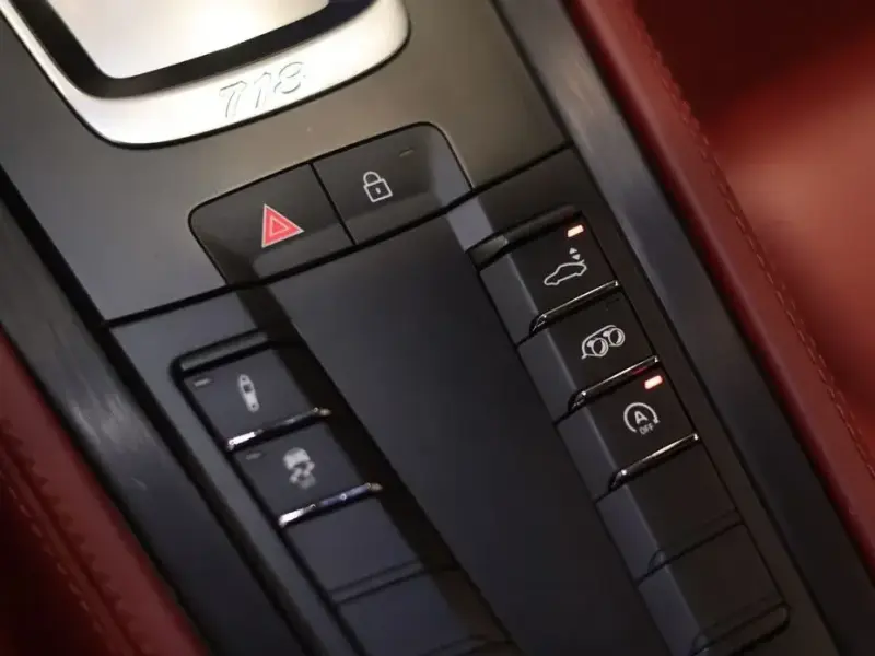 2021 Porsche Cayman с пробегом 29 700 км