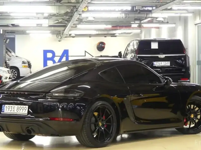 2022 Porsche Cayman с пробегом 11 660 км