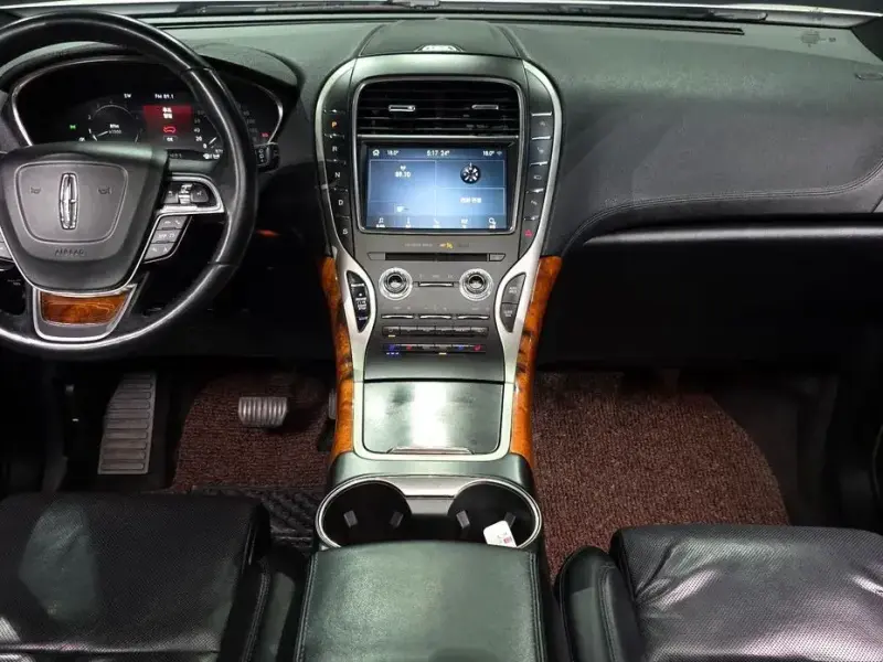 2020 Lincoln Nautilus с пробегом 77 858 км