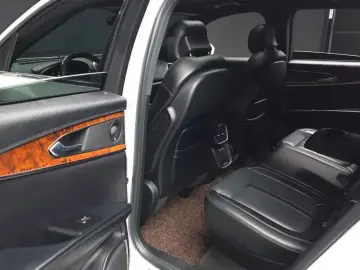 2020 Lincoln Nautilus с пробегом 77 858 км