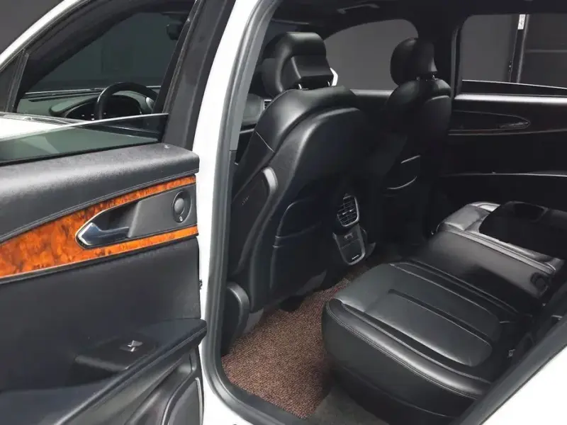 2020 Lincoln Nautilus с пробегом 77 858 км