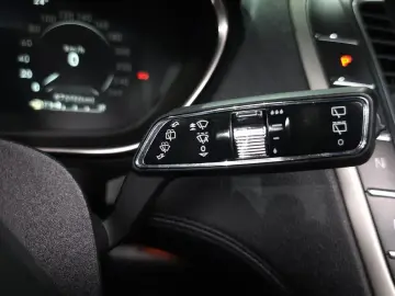 2020 Lincoln Nautilus с пробегом 77 858 км