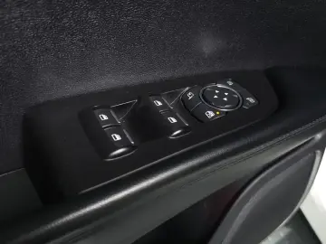 2020 Lincoln Nautilus с пробегом 77 858 км