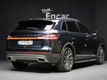 2022 Lincoln Nautilus с пробегом 23 847 км