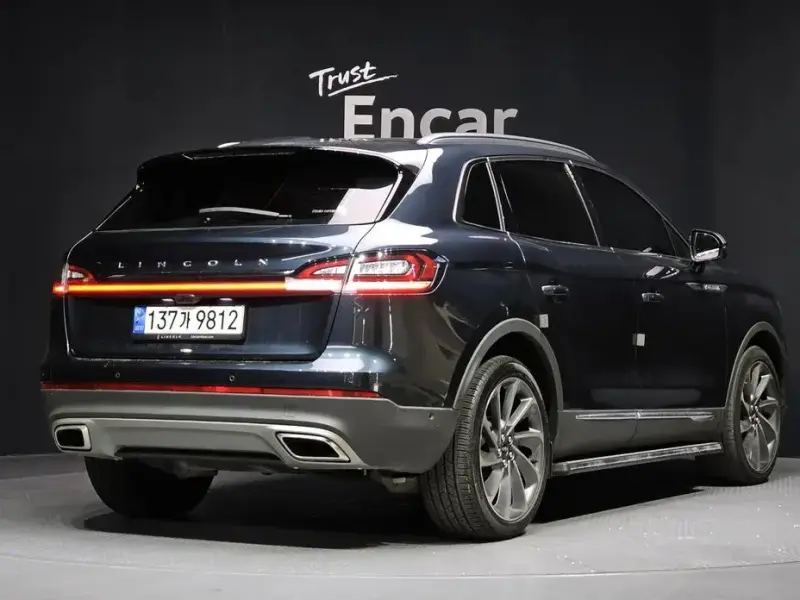 2022 Lincoln Nautilus с пробегом 23 847 км