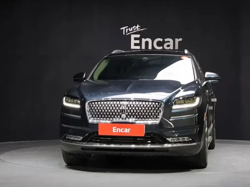 2022 Lincoln Nautilus с пробегом 23 847 км