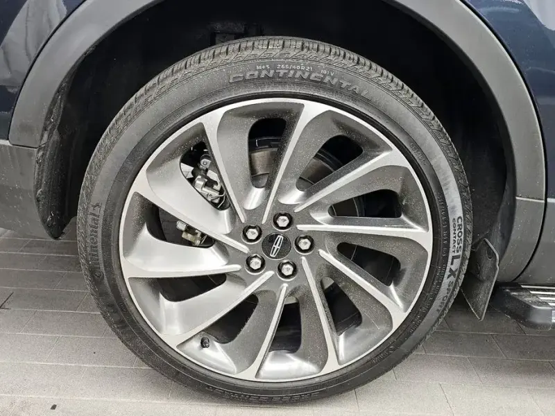 2022 Lincoln Nautilus с пробегом 23 847 км
