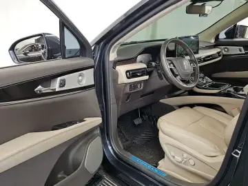 2022 Lincoln Nautilus с пробегом 23 847 км
