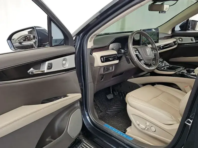 2022 Lincoln Nautilus с пробегом 23 847 км