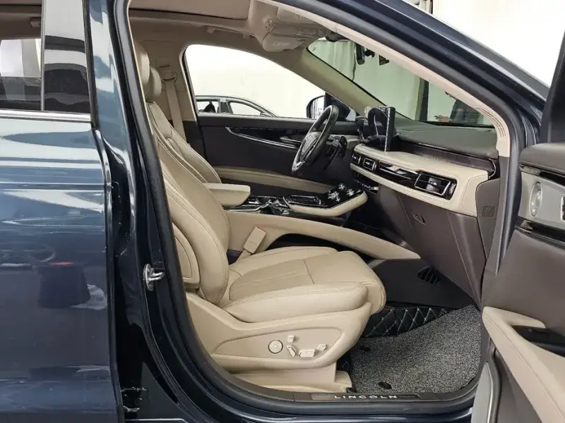 2022 Lincoln Nautilus с пробегом 23 847 км