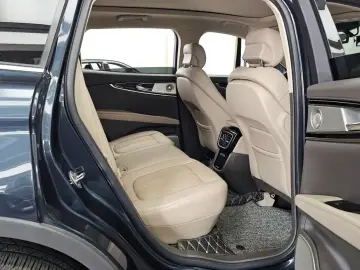 2022 Lincoln Nautilus с пробегом 23 847 км