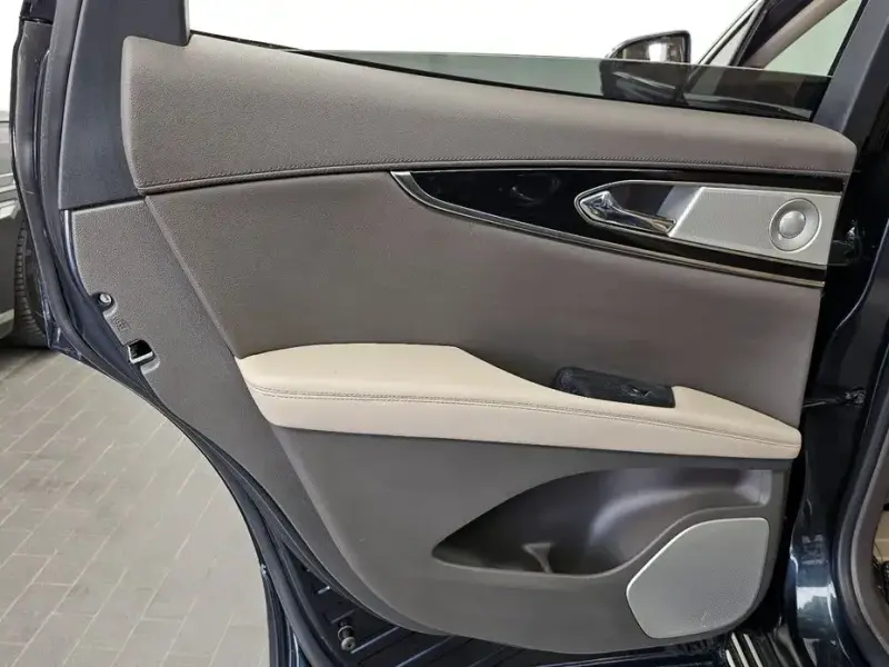2022 Lincoln Nautilus с пробегом 23 847 км