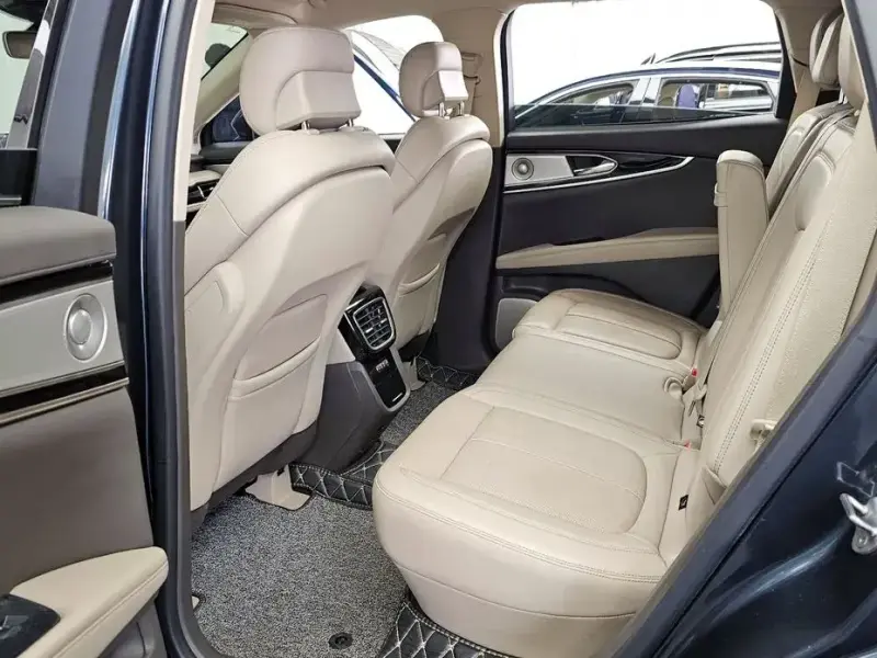 2022 Lincoln Nautilus с пробегом 23 847 км