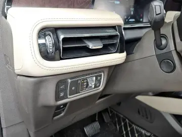 2022 Lincoln Nautilus с пробегом 23 847 км