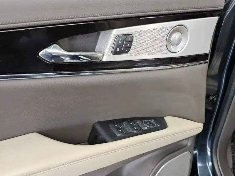 2022 Lincoln Nautilus с пробегом 23 847 км