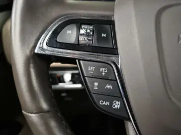 2022 Lincoln Nautilus с пробегом 23 847 км