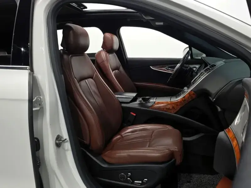 2020 Lincoln Nautilus с пробегом 88 490 км