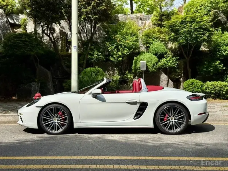 2017 Porsche Boxster с пробегом 22 530 км