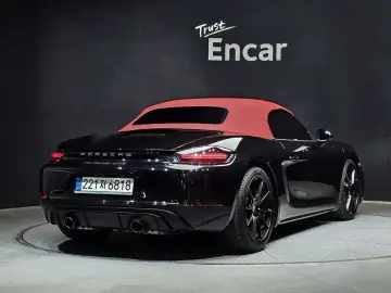 2024 Porsche Boxster с пробегом 4 499 км