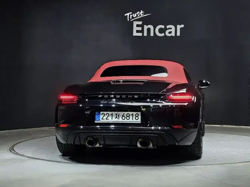 2024 Porsche Boxster с пробегом 4 499 км