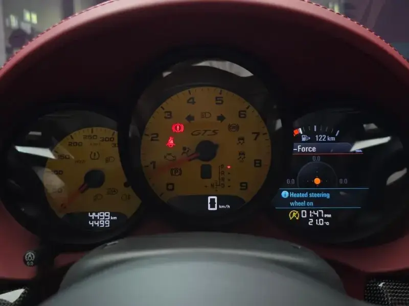 2024 Porsche Boxster с пробегом 4 499 км