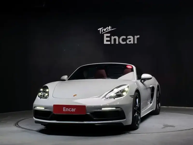 2024 Porsche Boxster с пробегом 12 628 км