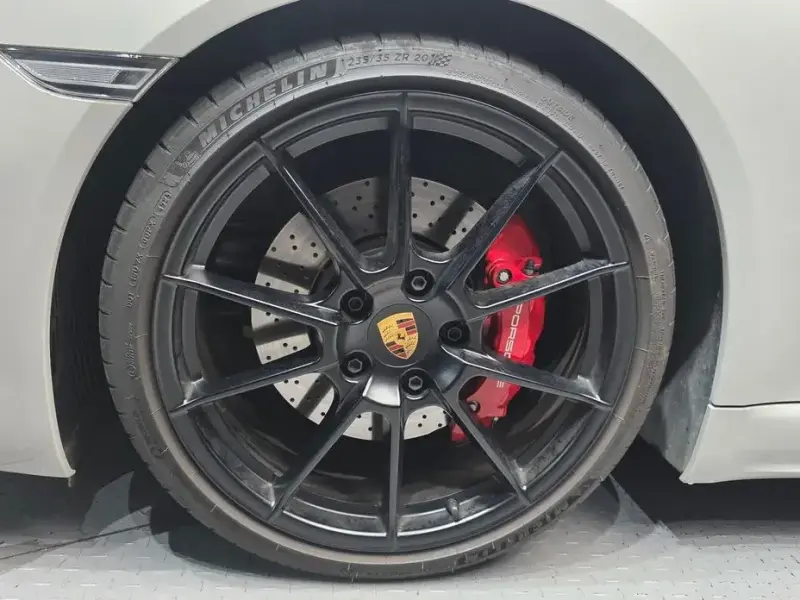2024 Porsche Boxster с пробегом 12 628 км