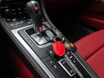 2024 Porsche Boxster с пробегом 12 628 км