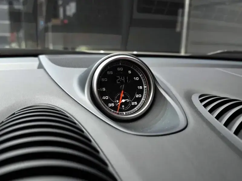 2024 Porsche Boxster с пробегом 12 628 км