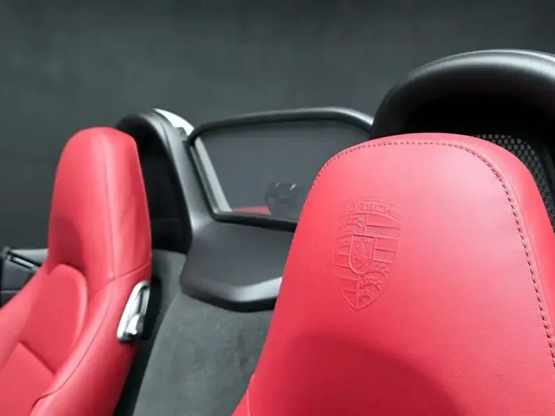 2024 Porsche Boxster с пробегом 12 628 км