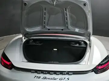 2024 Porsche Boxster с пробегом 12 628 км