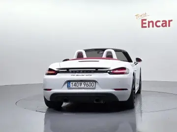 2024 Porsche Boxster с пробегом 12 870 км