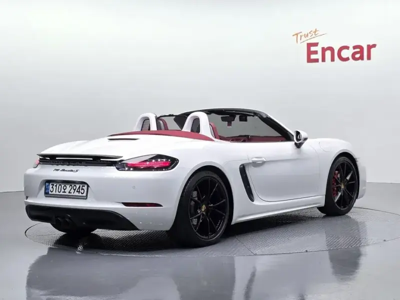 2020 Porsche Boxster с пробегом 14 847 км