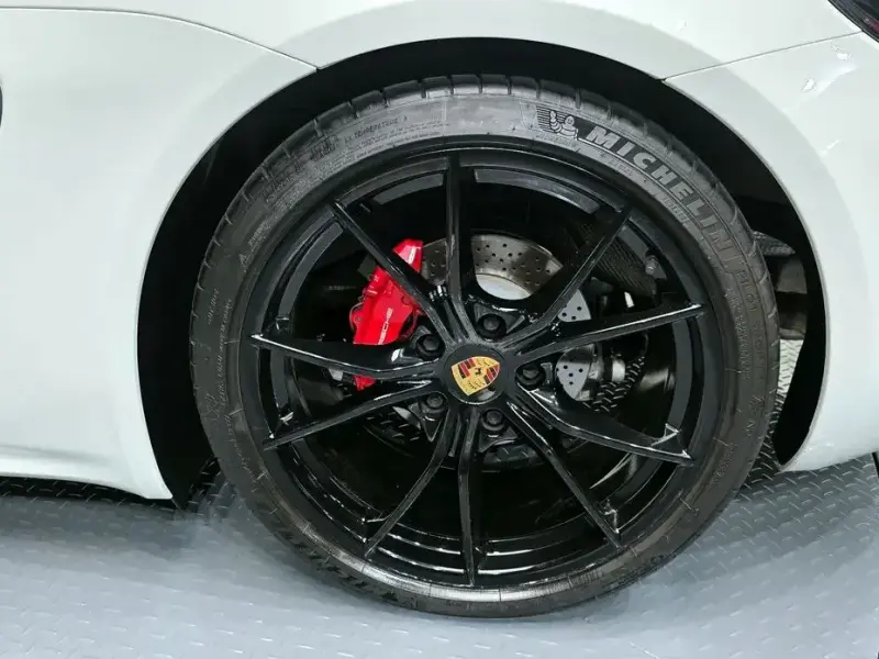 2020 Porsche Boxster с пробегом 14 847 км