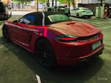 2022 Porsche Boxster с пробегом 25 500 км
