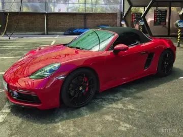 2022 Porsche Boxster с пробегом 25 500 км