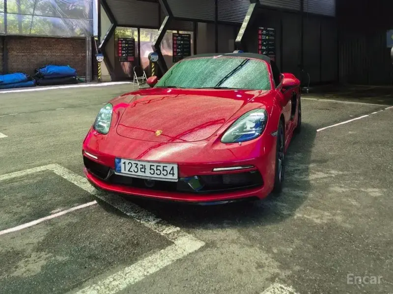2022 Porsche Boxster с пробегом 25 500 км