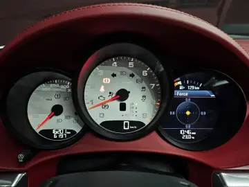 2022 Porsche Boxster с пробегом 16 201 км