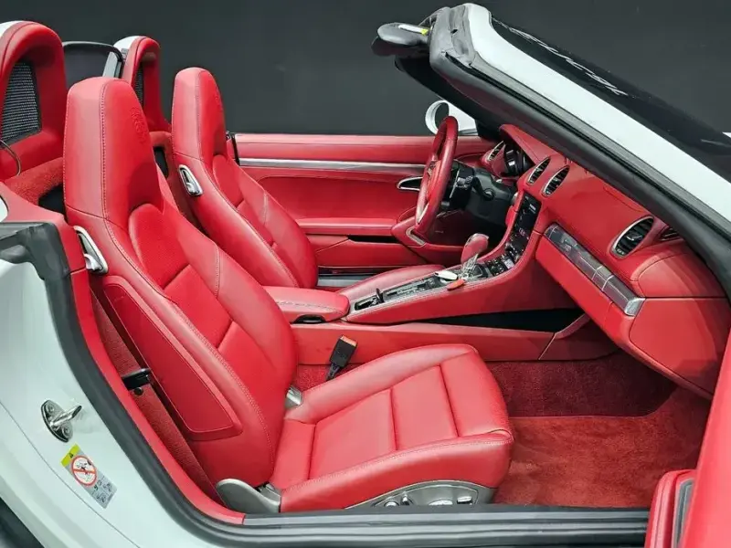 2022 Porsche Boxster с пробегом 16 201 км