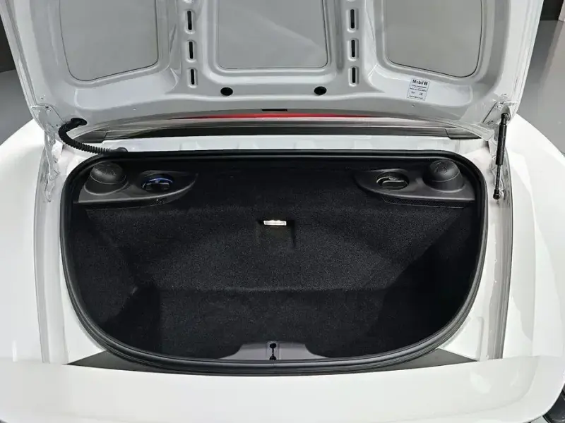 2022 Porsche Boxster с пробегом 16 201 км