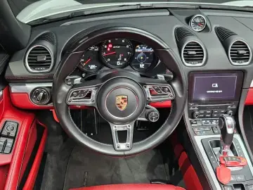 2019 Porsche Boxster с пробегом 41 282 км
