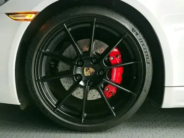 2022 Porsche Boxster с пробегом 14 041 км