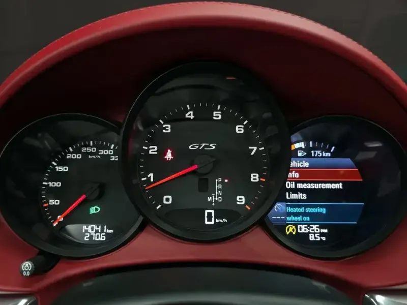 2022 Porsche Boxster с пробегом 14 041 км
