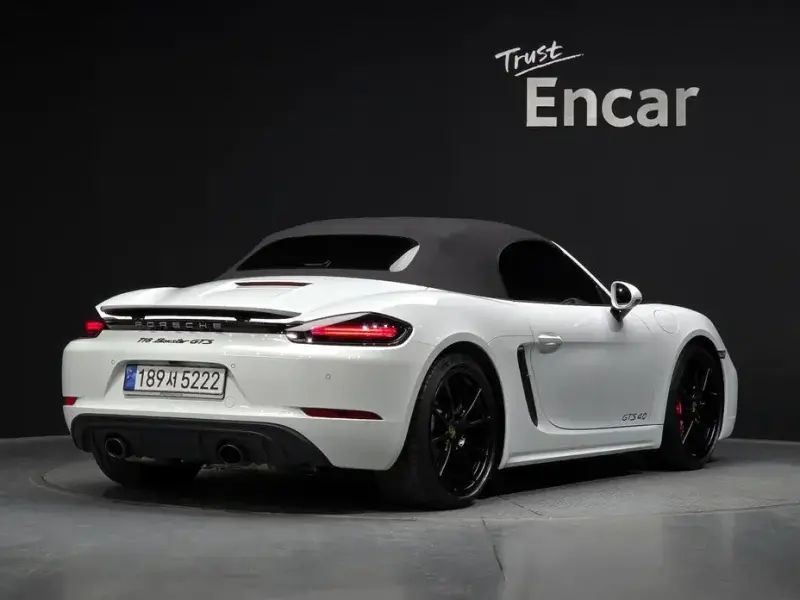 2022 Porsche Boxster с пробегом 14 041 км