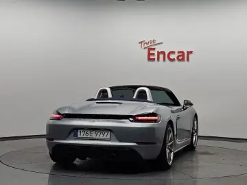 2022 Porsche Boxster с пробегом 28 495 км