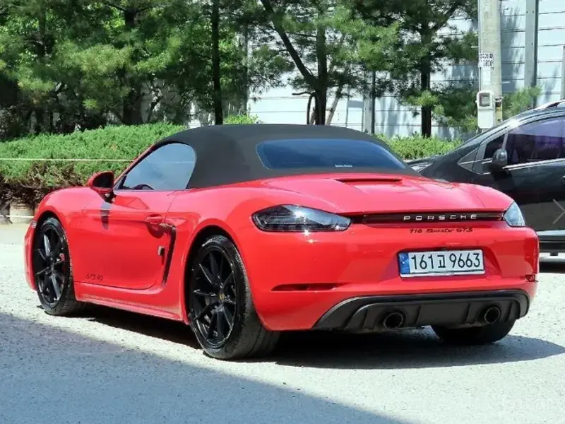 2022 Porsche Boxster с пробегом 46 093 км