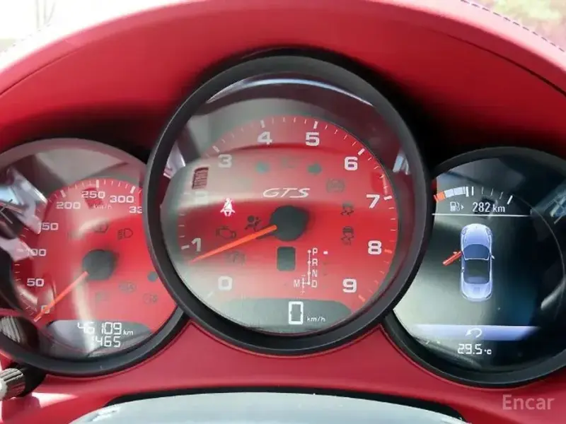 2022 Porsche Boxster с пробегом 46 093 км