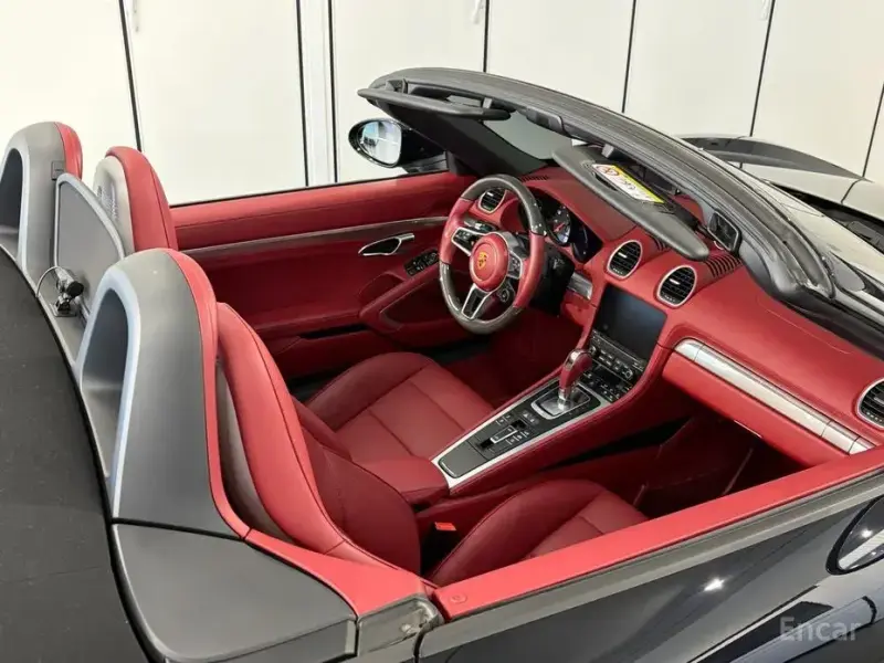2023 Porsche Boxster с пробегом 23 183 км