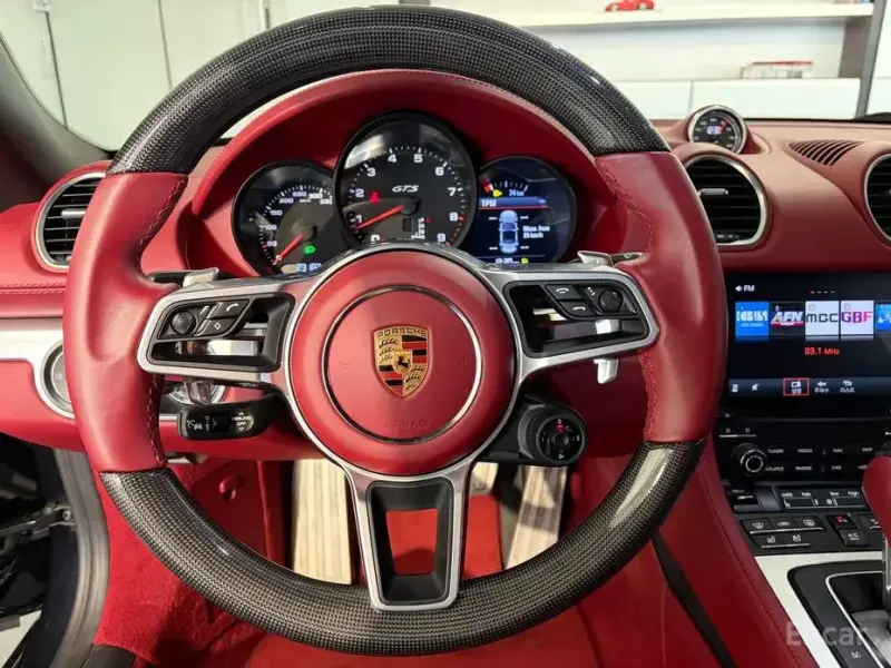 2023 Porsche Boxster с пробегом 23 183 км